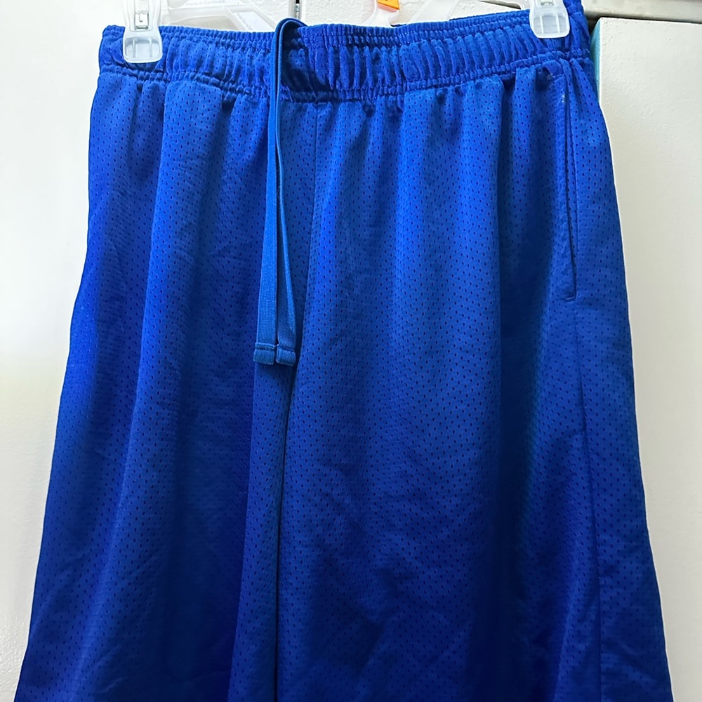 Xersion shorts. Men’s small.